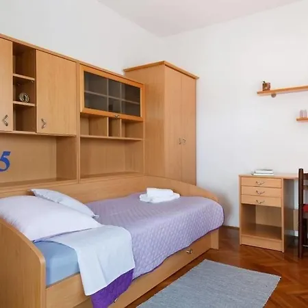 With A Parking Space Drnis, Zagora - 12769 Apartment