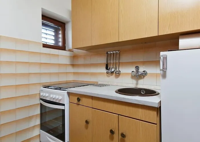 With Parking Spaces Drnis, Zagora - 12769 דירה